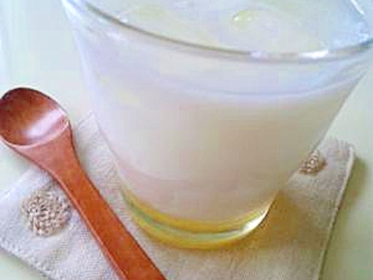 牛乳でなんちゃってカルピス レモンラッシー レシピ 作り方 By Canon 楽天レシピ